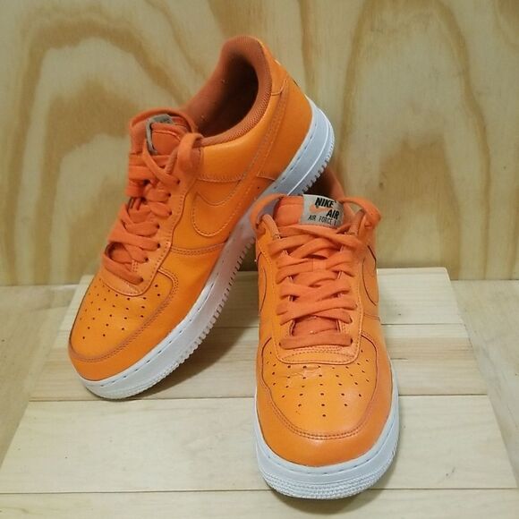 Nike Air Force 1 Low " Just Do It" Total Orange Men's 9, Wmn's 10.5 - Picture 7 of 8